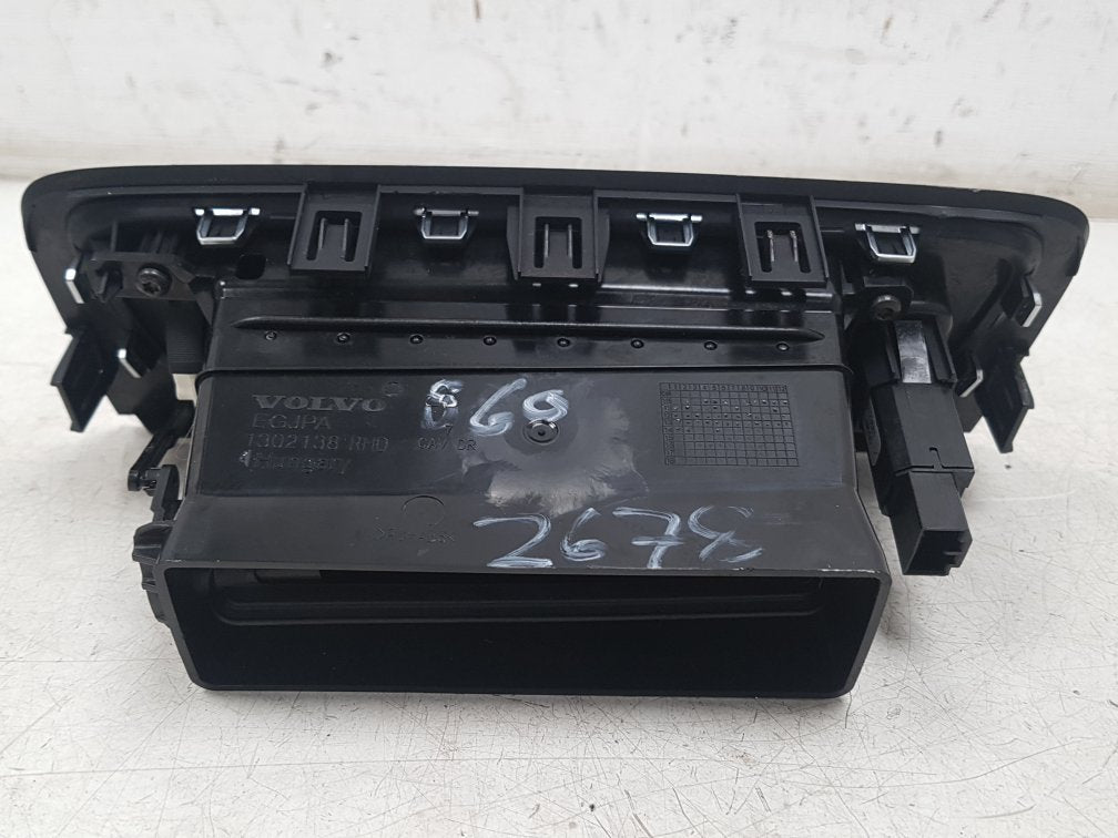 2015 Volvo S60  Saloon DASHBOARD VENT 1302138 9123681