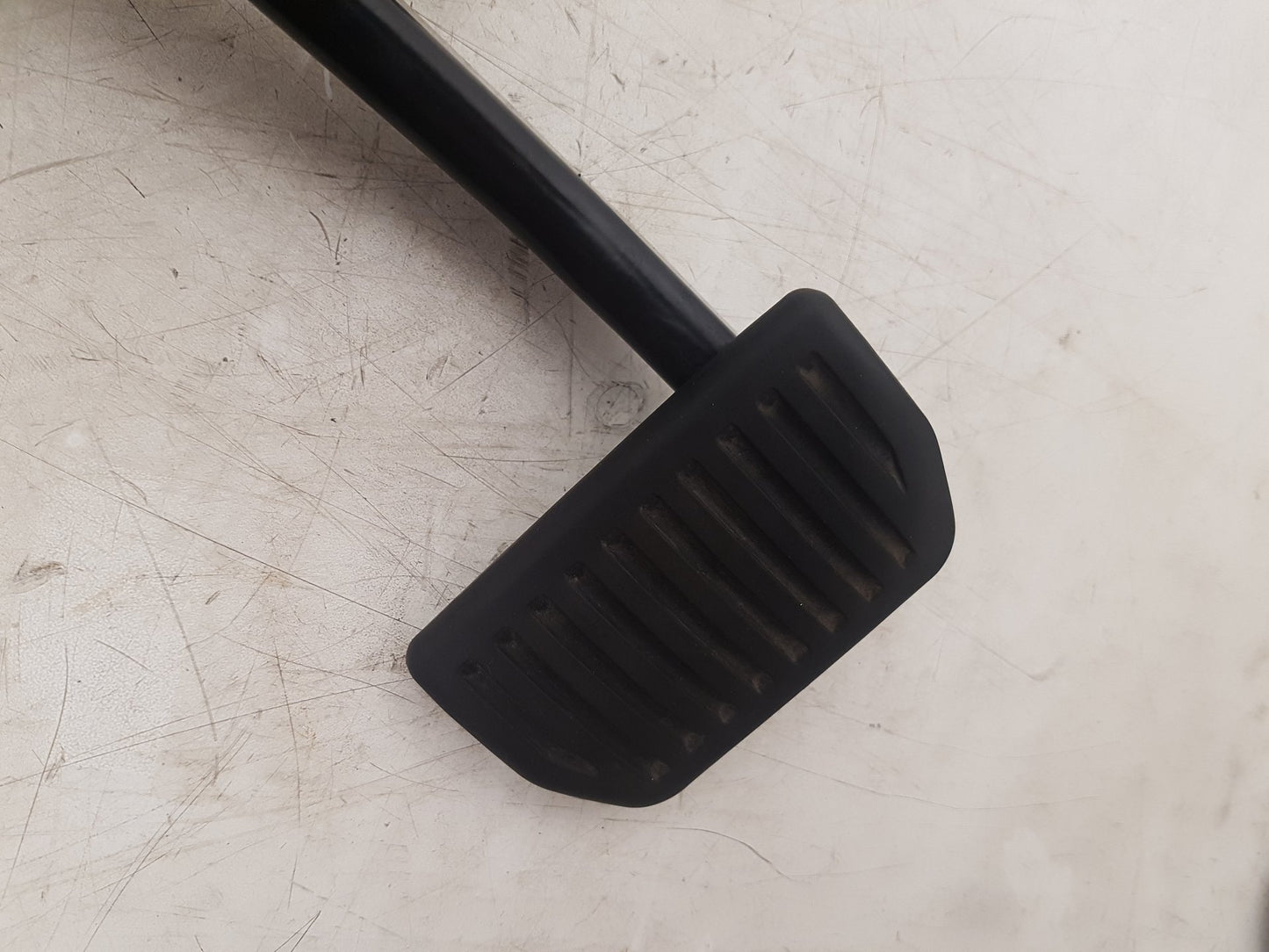 2010 - 2017 Volvo XC60  Estate Brake Pedal 31329060