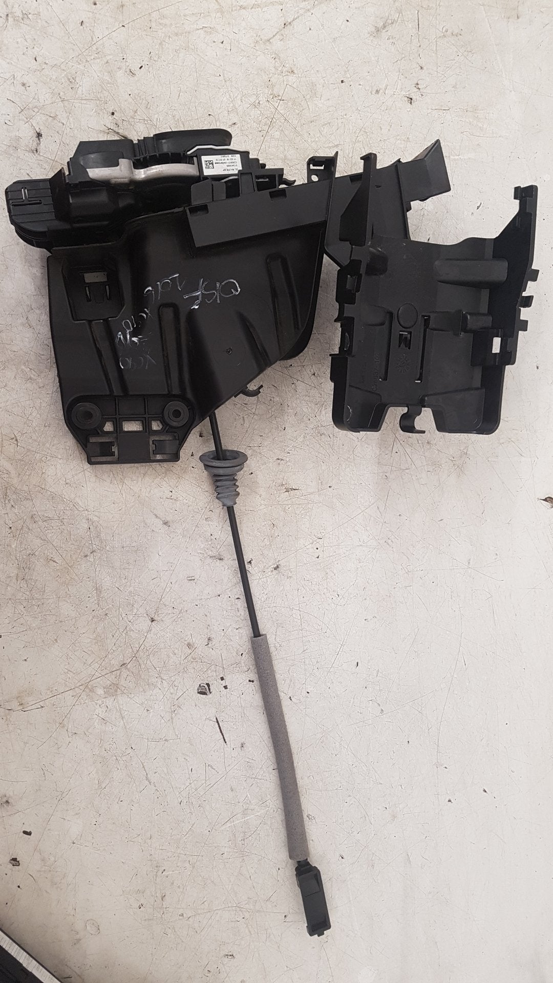 2015-2026 Volvo XC90 II 256 SUV Front Right Door Lock Mechanism 31349895
