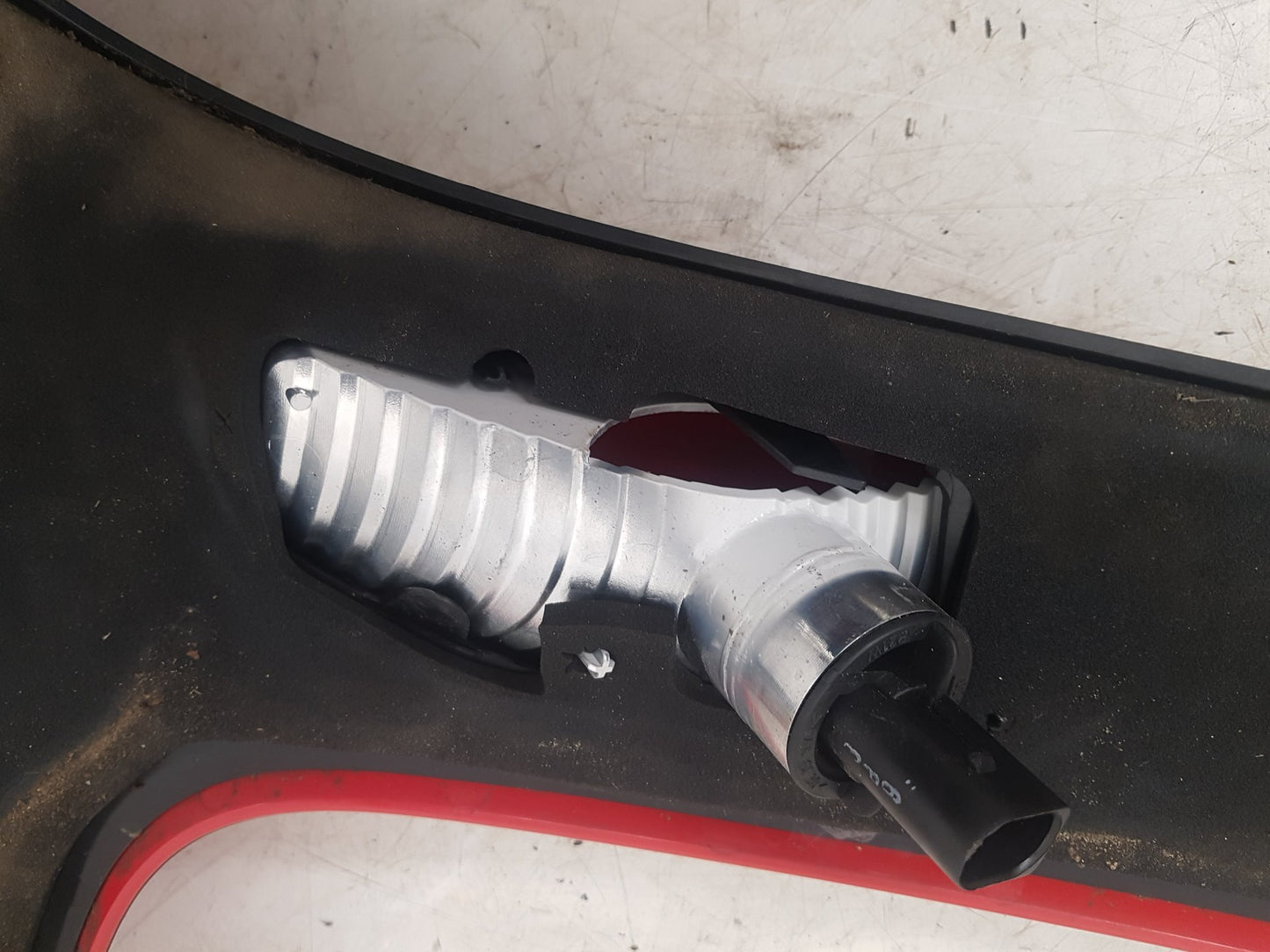 2006 - 2012 Volvo C30  Hatchback Left Taillight 31213917