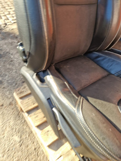 2012 - 2017 Volvo V40  Hatchback Seats Set