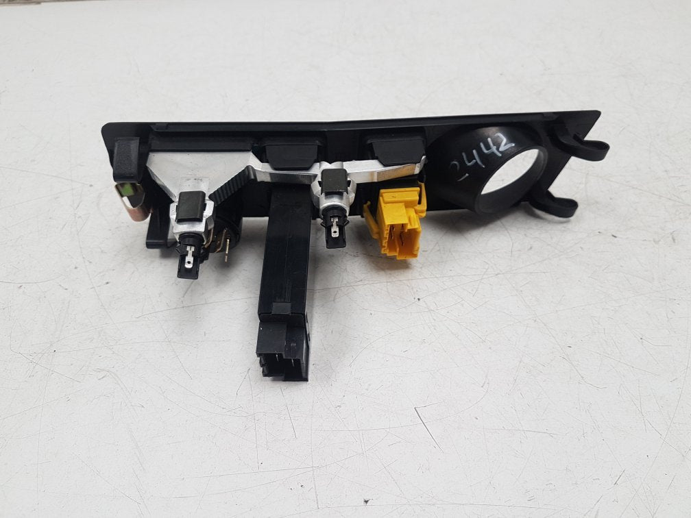 1991 - 1998 Volvo 940  Estate Headlight Switch 6848730