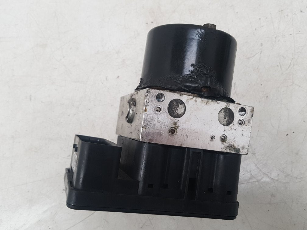 2006 - 2012 Volvo C70  Convertible ABS Pump/Modulator 30794730AA