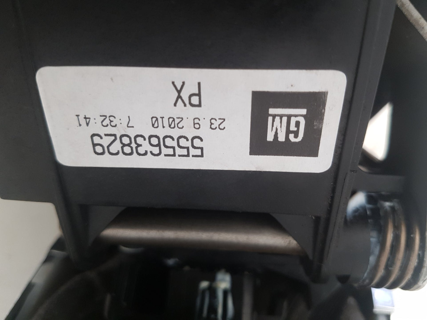 2010 - 2012 Saab 9-5  Saloon GEAR STICK 55563829