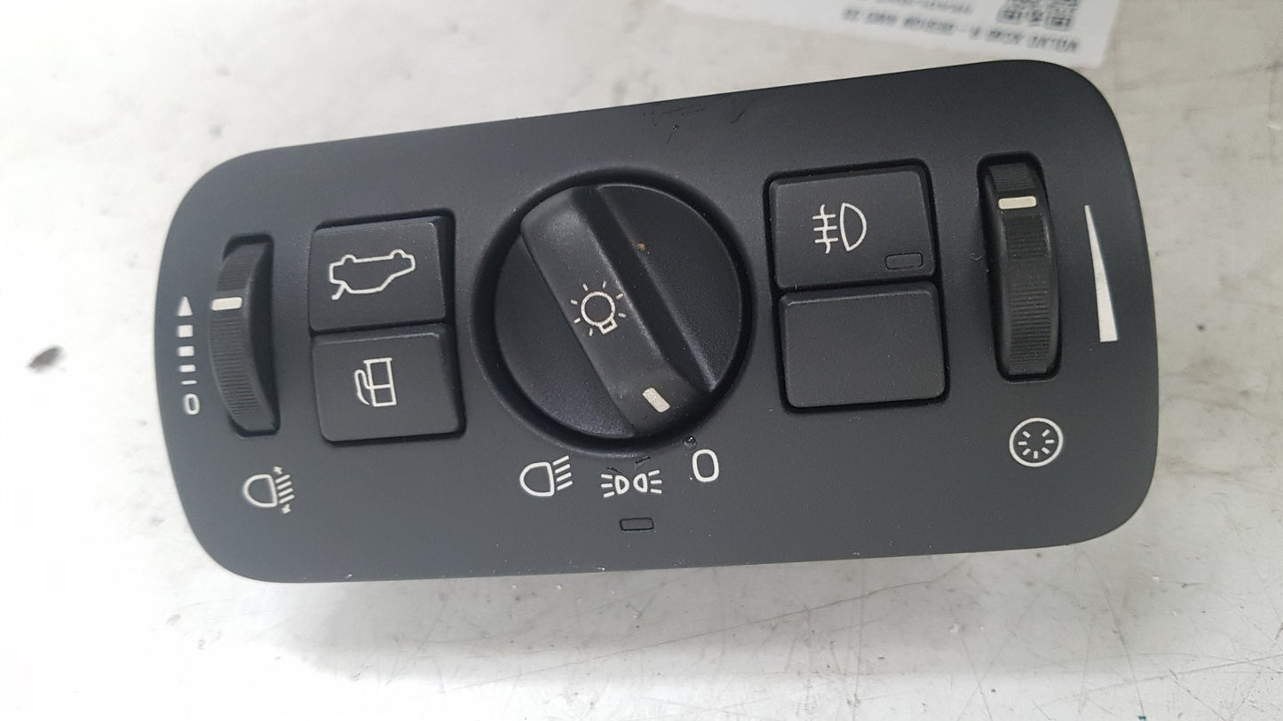 2008 - 2017 Volvo XC60  Estate Headlight Switch 30739413