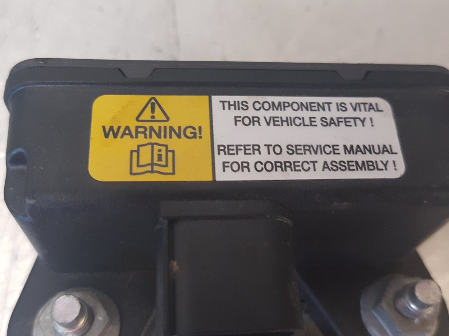 2010 - 2012 Volvo V50   Estate YAW SENSOR 10170106483