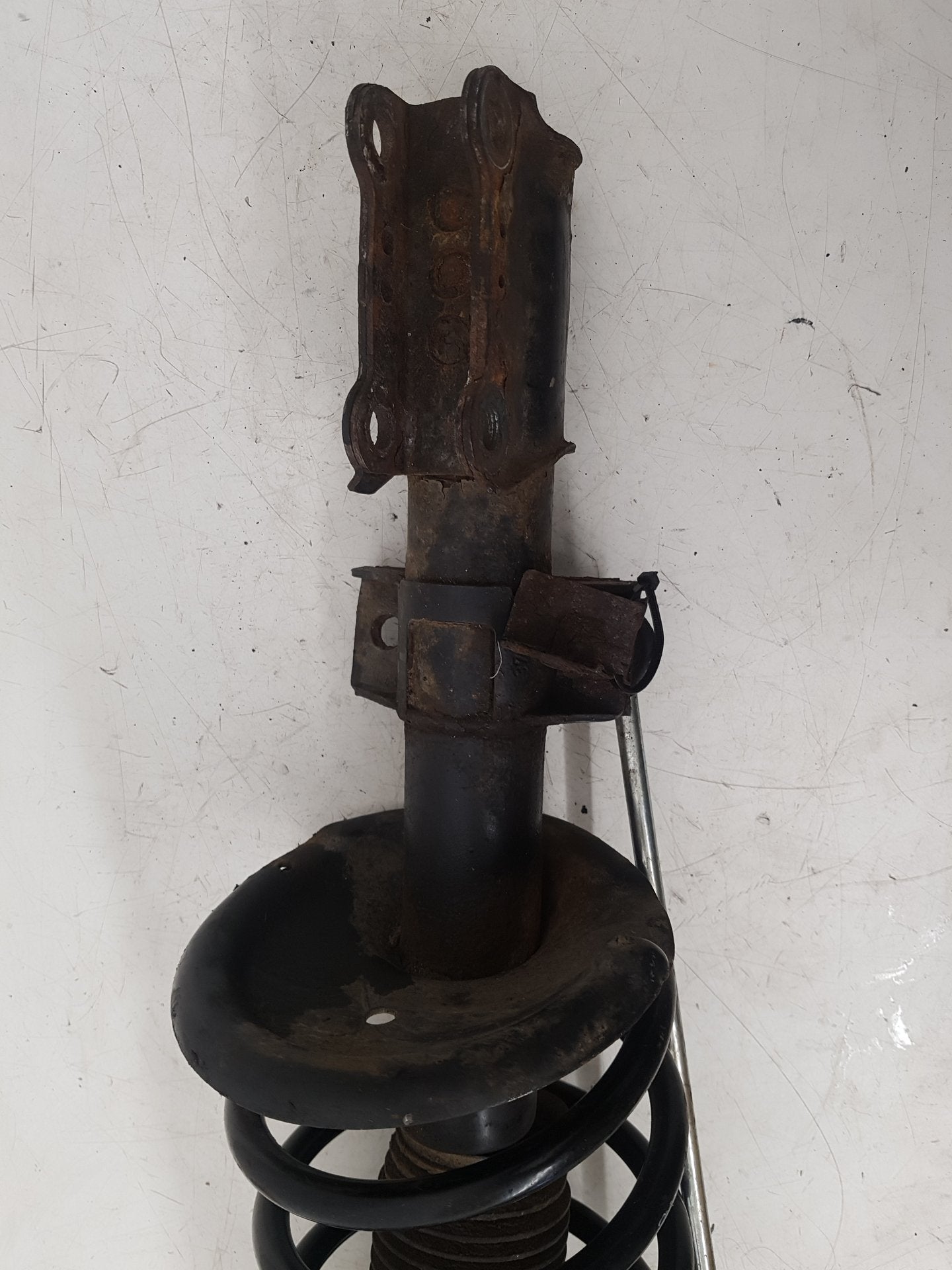 2000 - 2007 Volvo XC70  Estate Right Front Shock Absorber 554046