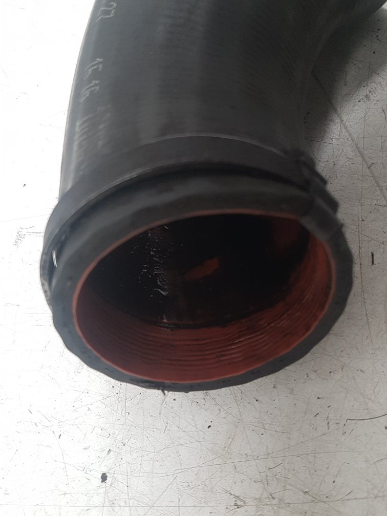 2010 - 2015 Volvo S60   INTERCOOLER HOSE 31261350