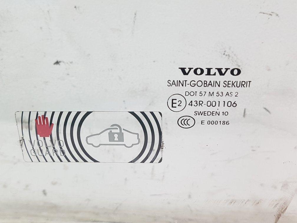 2010 - 2015 Volvo V70  Estate Left Front Door Window AS2