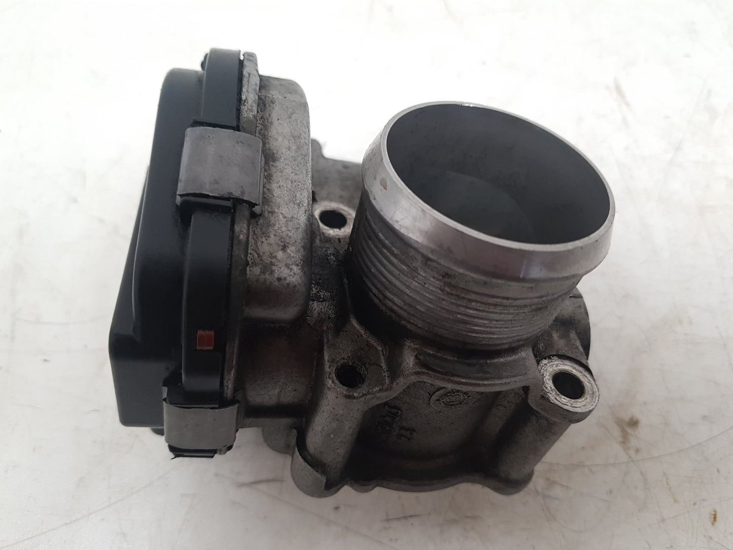 2012 - 2019 Volvo V40  Hatchback Throttle Body 28275019