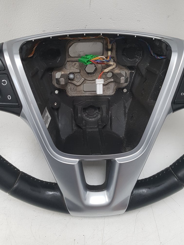 2010 - 2016 Volvo V60   Steering Wheel 31250592