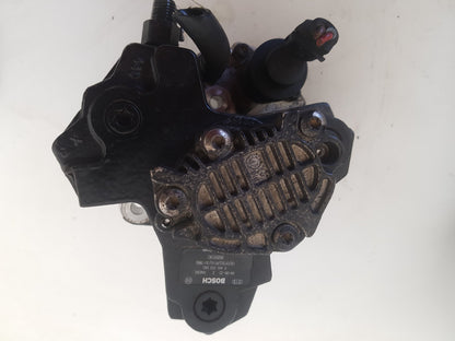 2004 Volvo XC90  Estate High Pressure Pump 8689591