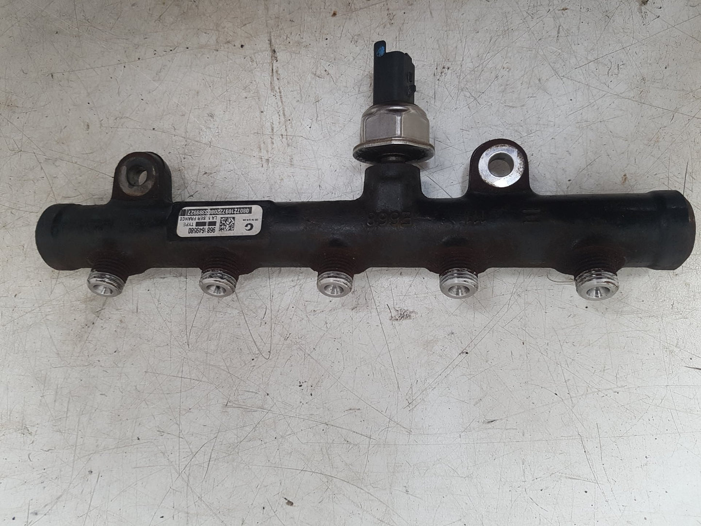 2004 - 2010 Volvo V50  Estate Injection Rail 968529758002