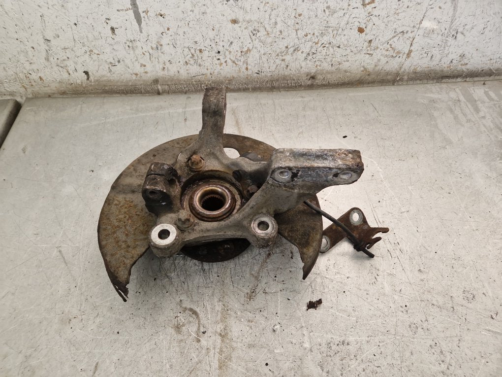 2001 - 2009 Saab 9-5  Estate Left Front Hub Assembly