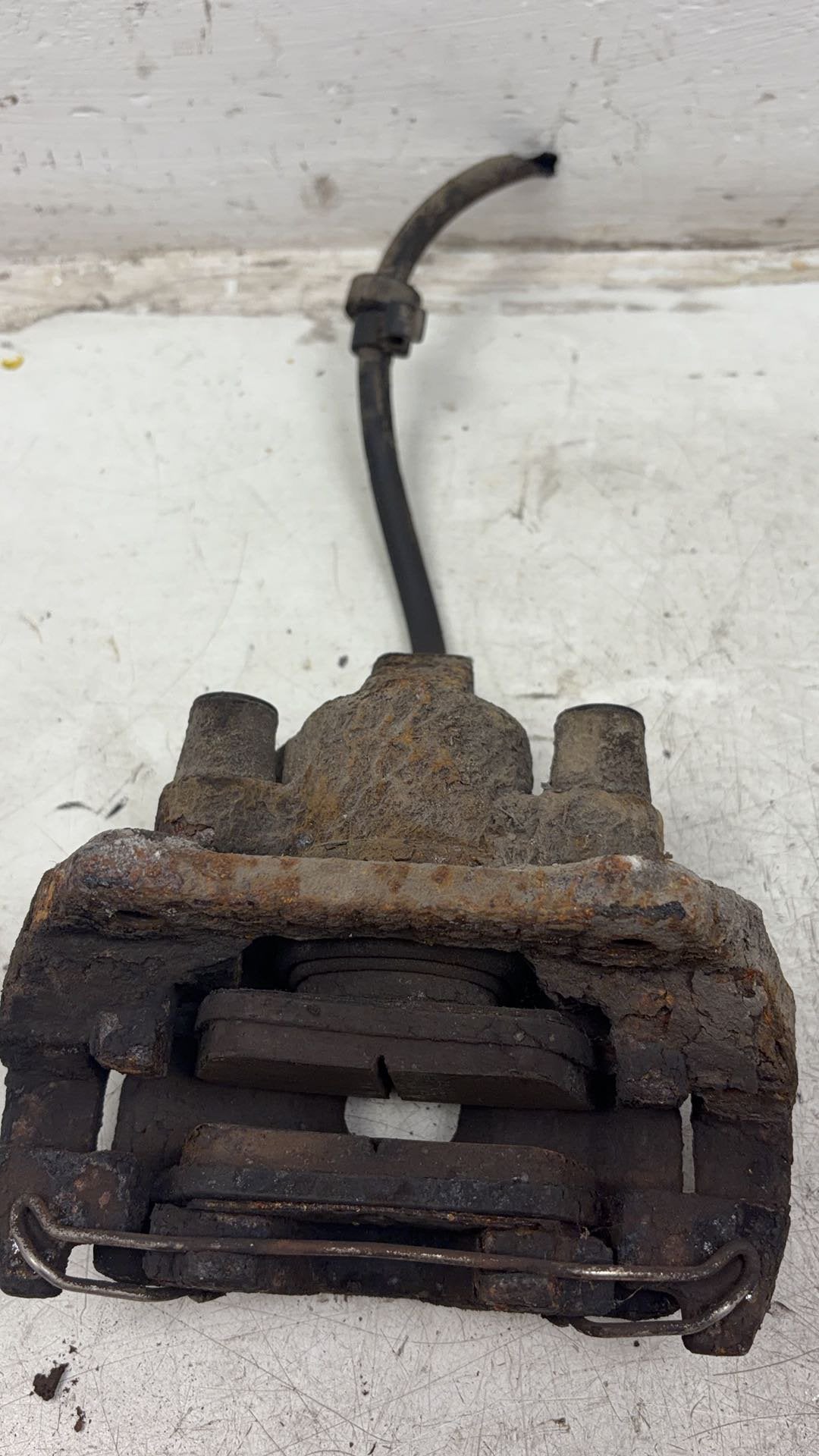 2004 - 2007 Volvo XC70  Estate Right Rear Caliper