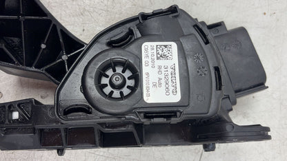 2008 - 2016 Volvo XC70 III 136 Estate Accelerator Pedal 31329060