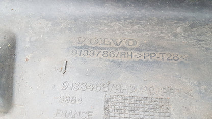 1995 - 1996 Volvo 850  Estate Right Side Skirt 9133786