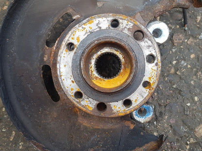 2001 - 2009 Saab 9-5  Saloon Right Front Hub Assembly