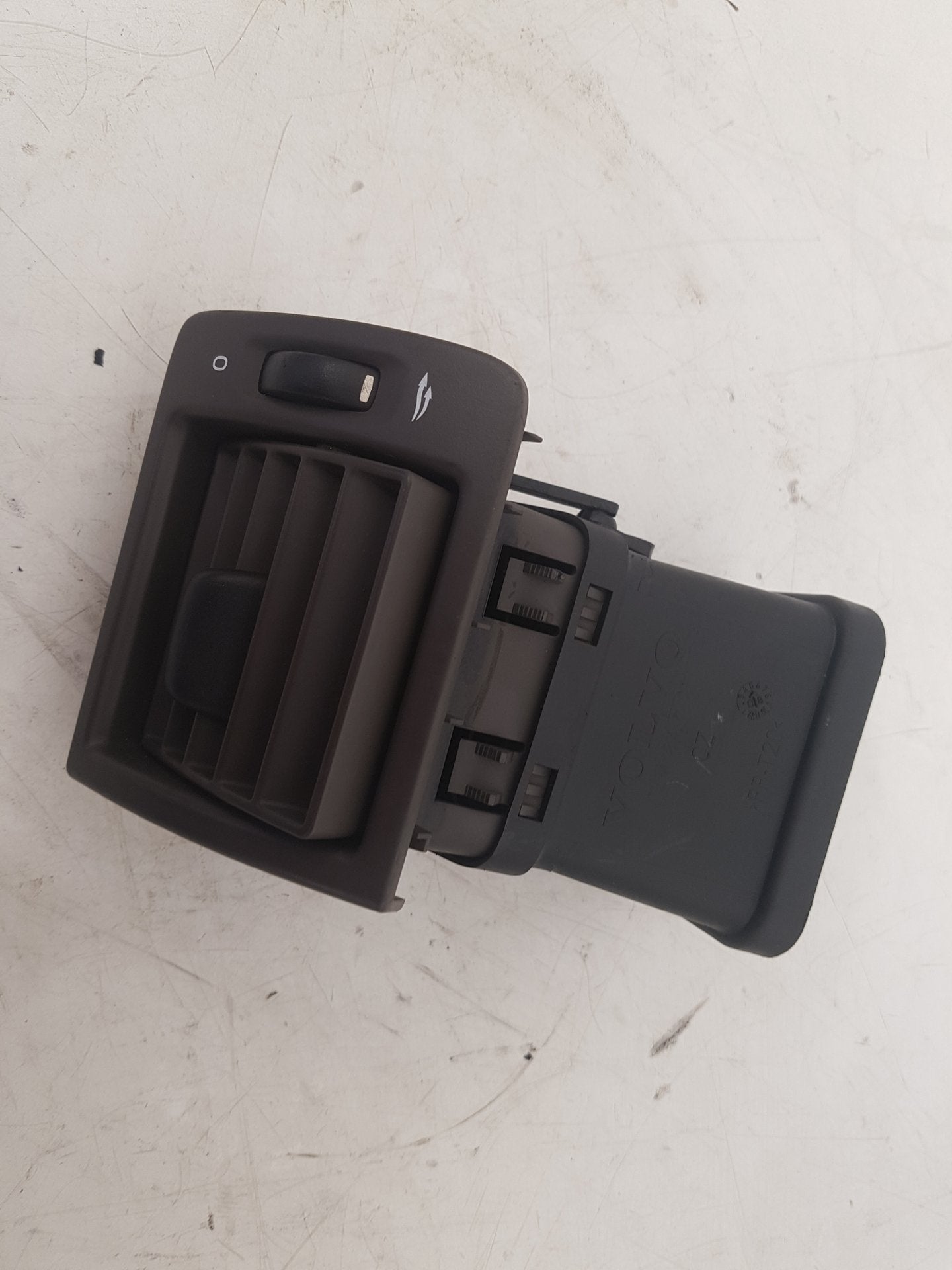 2007 - 2010 Volvo V50 545 Estate AIR VENT (PASSENGER SIDE FRONT) 39879331