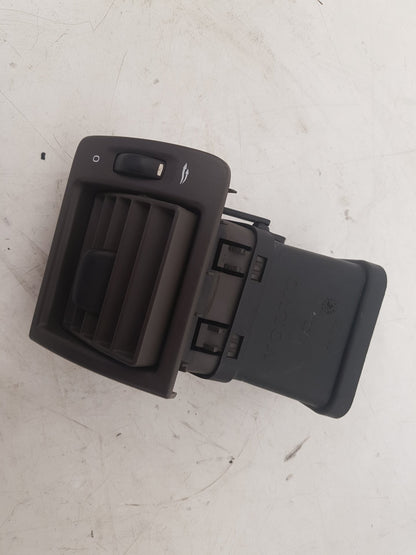 2007 - 2010 Volvo V50 545 Estate AIR VENT (PASSENGER SIDE FRONT) 39879331