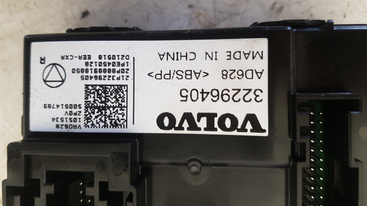 2017 - 2025 Volvo XC40 536 SUV Centre Console Control Module 32296405