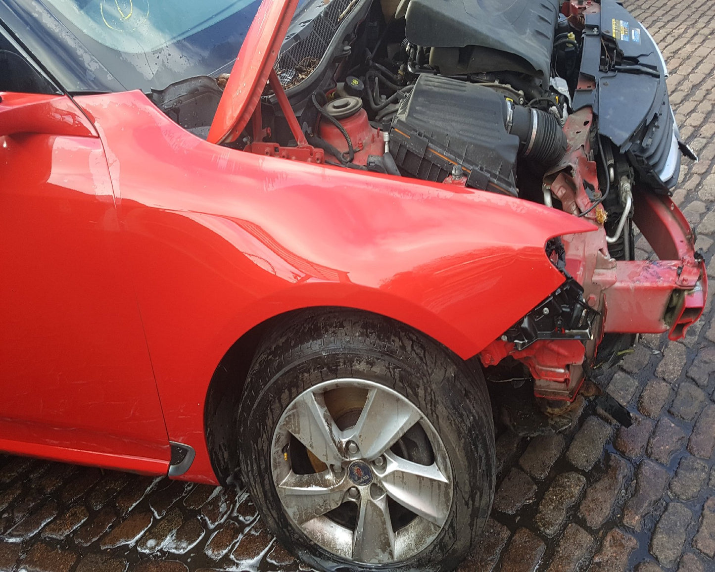 2010 - 2012 Saab 9-5  Saloon Right Front Guard