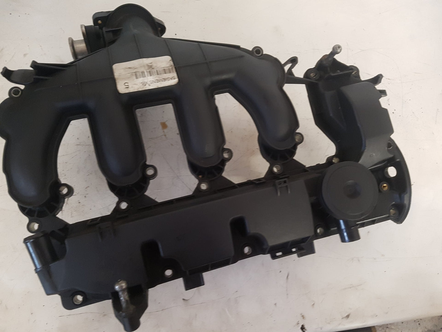 2012 - 2015 Volvo V40  Hatchback ROCKER VALVE COVER 6ASIEMENS005