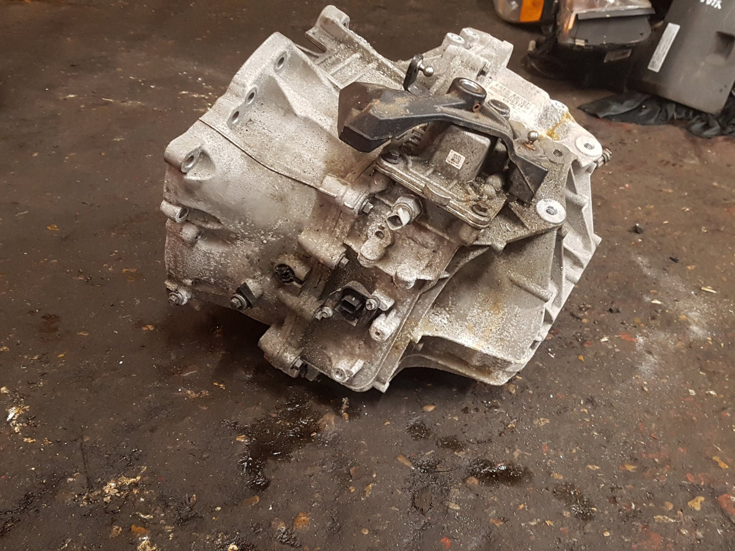 2015 - 2021 Volvo V40  Hatchback Manual Gearbox 1285236