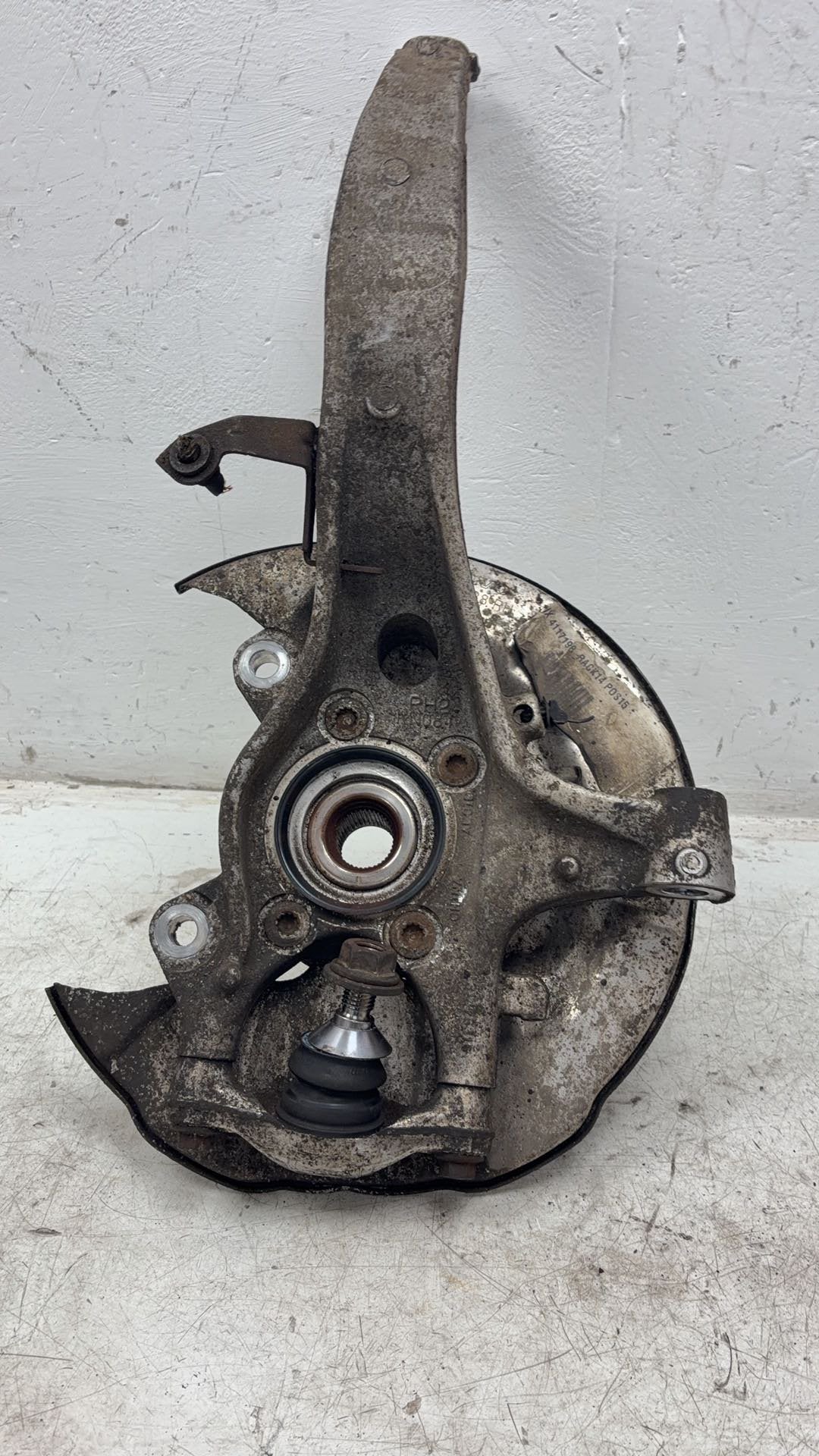 2017 - 2026 Volvo V60 II 225 Estate HUB (FRONT) 31362688