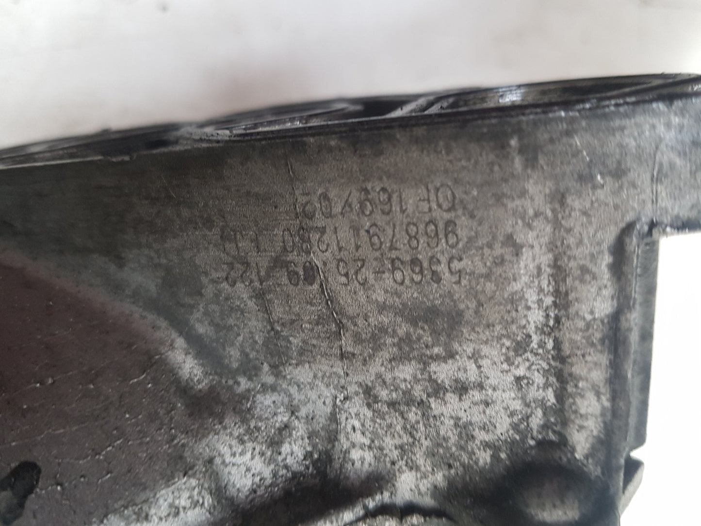 2013 - 2019 Volvo V40 III 525 Hatchback Engine Oil Cooler 9687911280