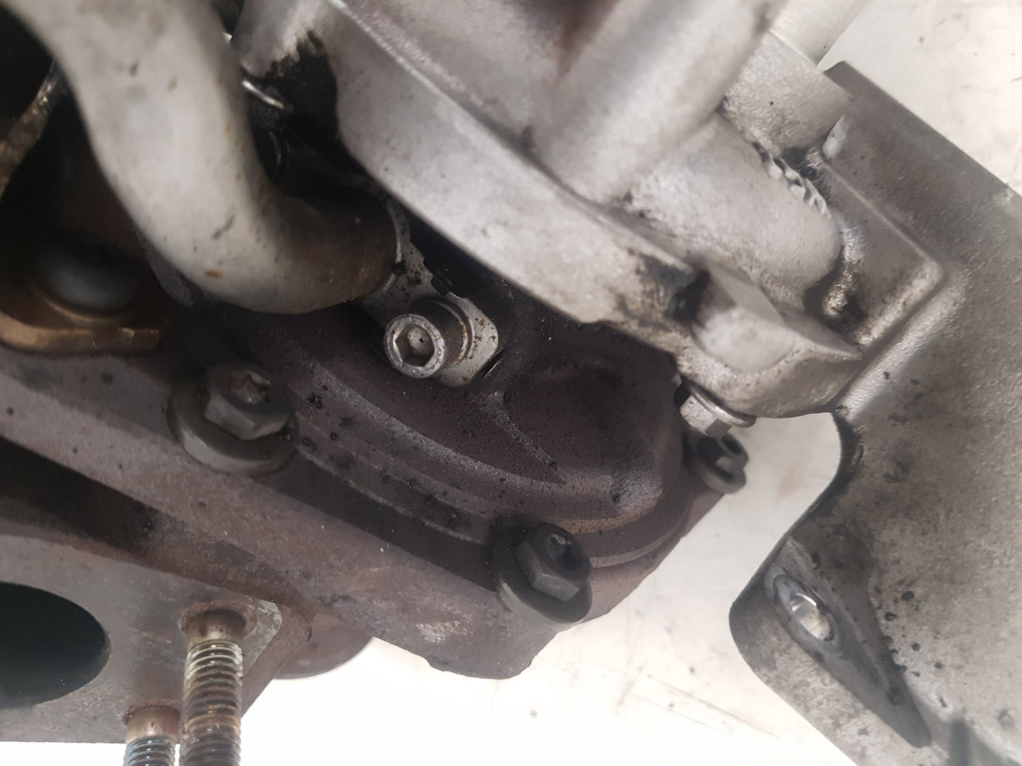 2012 - 2016 Volvo V40  Hatchback TURBO AND ACTUATOR 968612068006