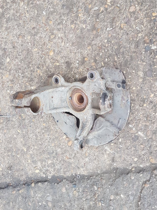 2010 - 2016 Volvo V60   Left Front Hub Assembly 30760714