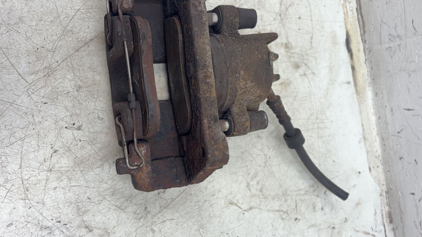 2007 Volvo V70  Estate Right Front Caliper 8251317
