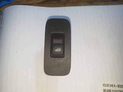 2012 - 2016 Volvo V40  Hatchback Left Rear Window Switch 31394840