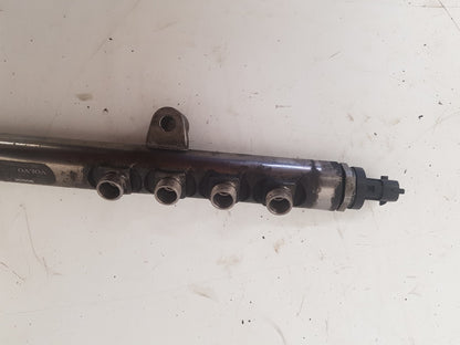 2009 - 2013 Volvo V60  Estate Injection Rail 0445215025