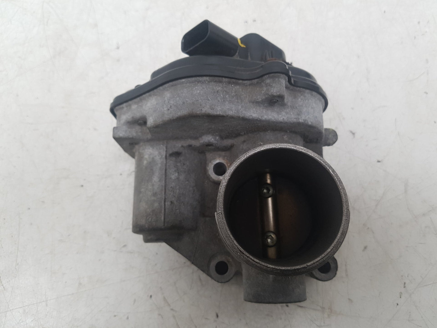 2005 - 2012 Volvo S40  Saloon Throttle Body VP4F9U-9E928-BC