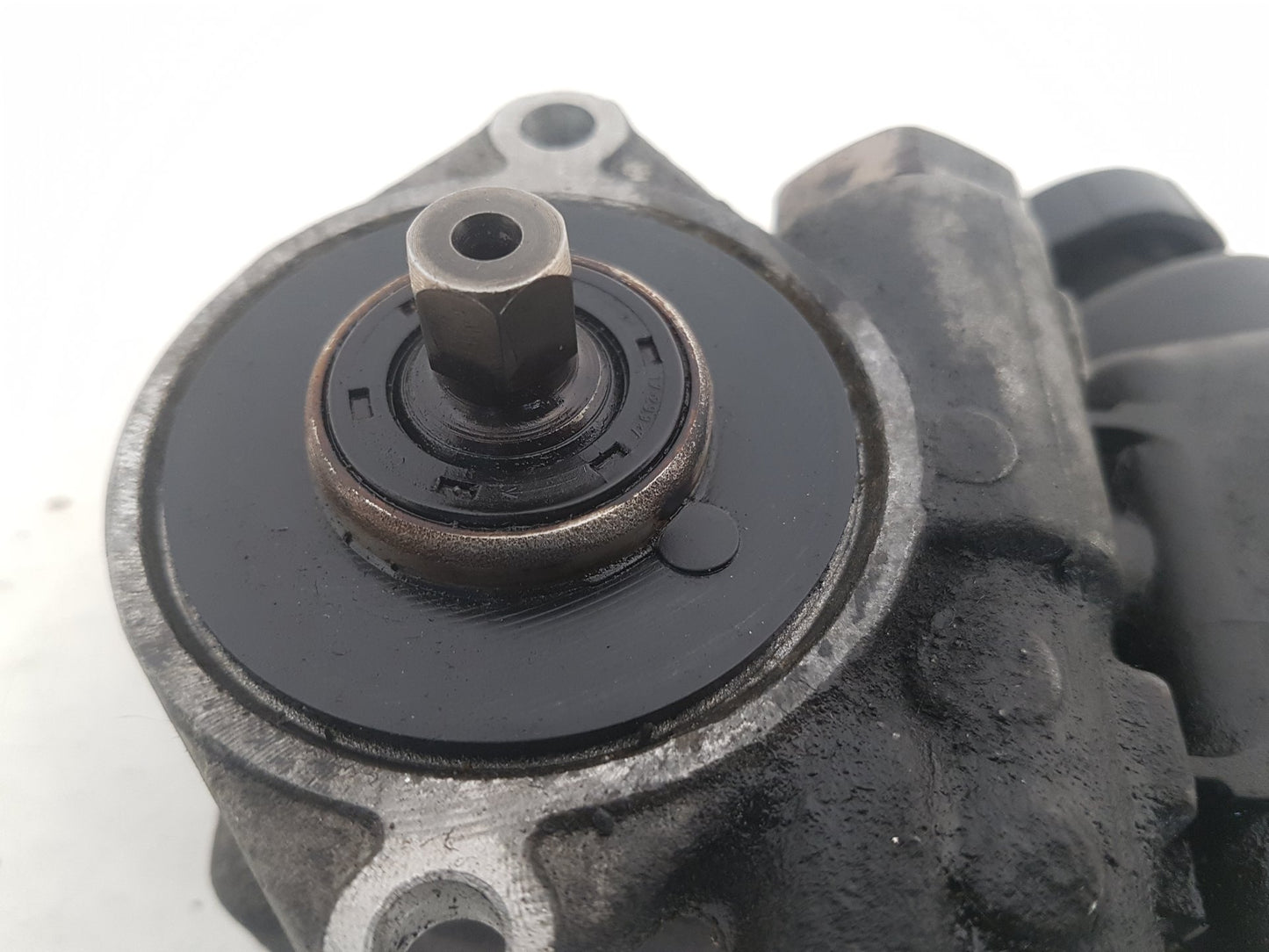 2004 Saab 9-3  Convertible POWER STEERING RESEVOIR 12785125