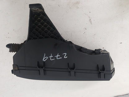 2005 - 2011 Volvo XC90   Engine Fuse Box 30679527
