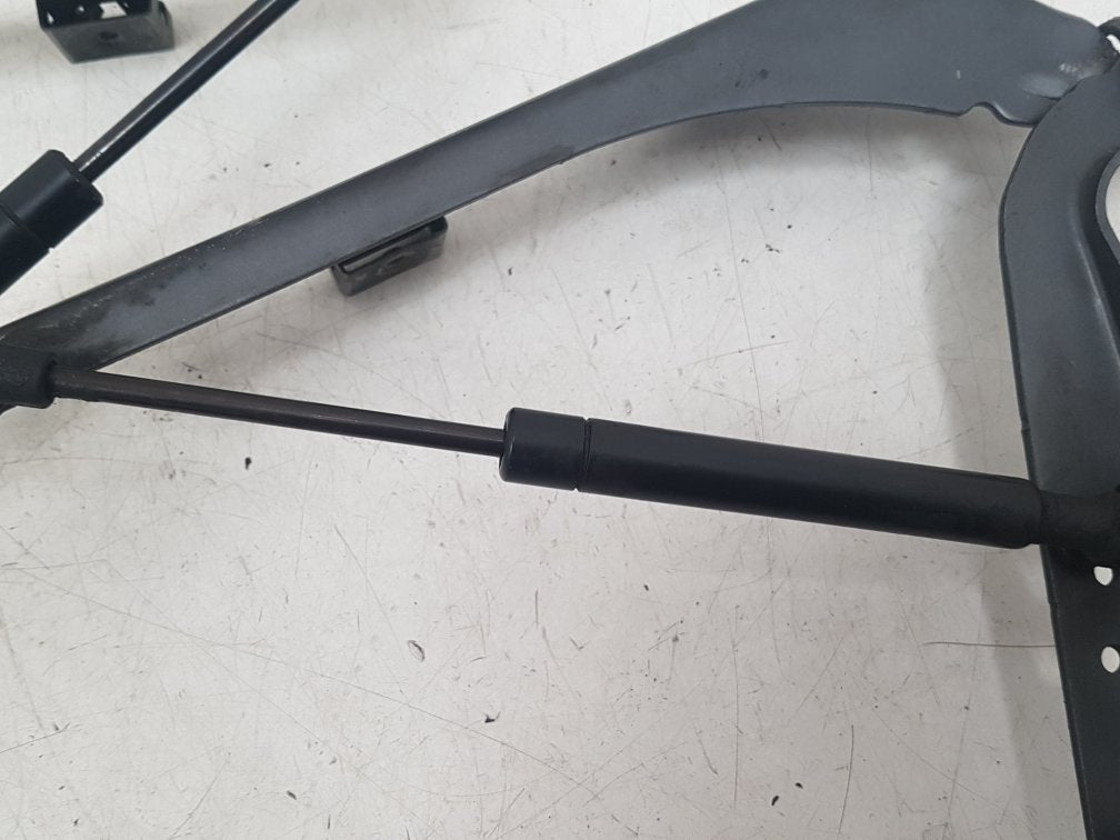 2003 - 2007 Volvo V70  Estate Bonnet Hinge/Strut 9154605