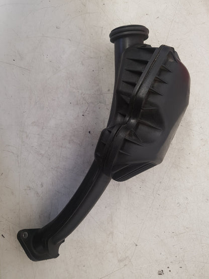 2010 Volvo XC70  Estate Air Filter Box 30774691