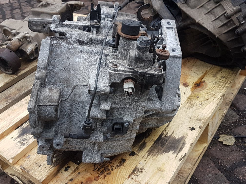 2010 - 2016 Volvo V60   Manual Gearbox 1285121