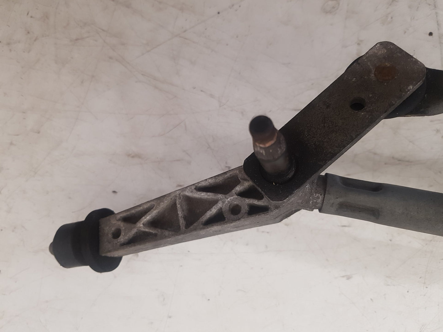 2007 Volvo V70  Estate WIPER MOTOR (FRONT) & LINKAGE 8648344