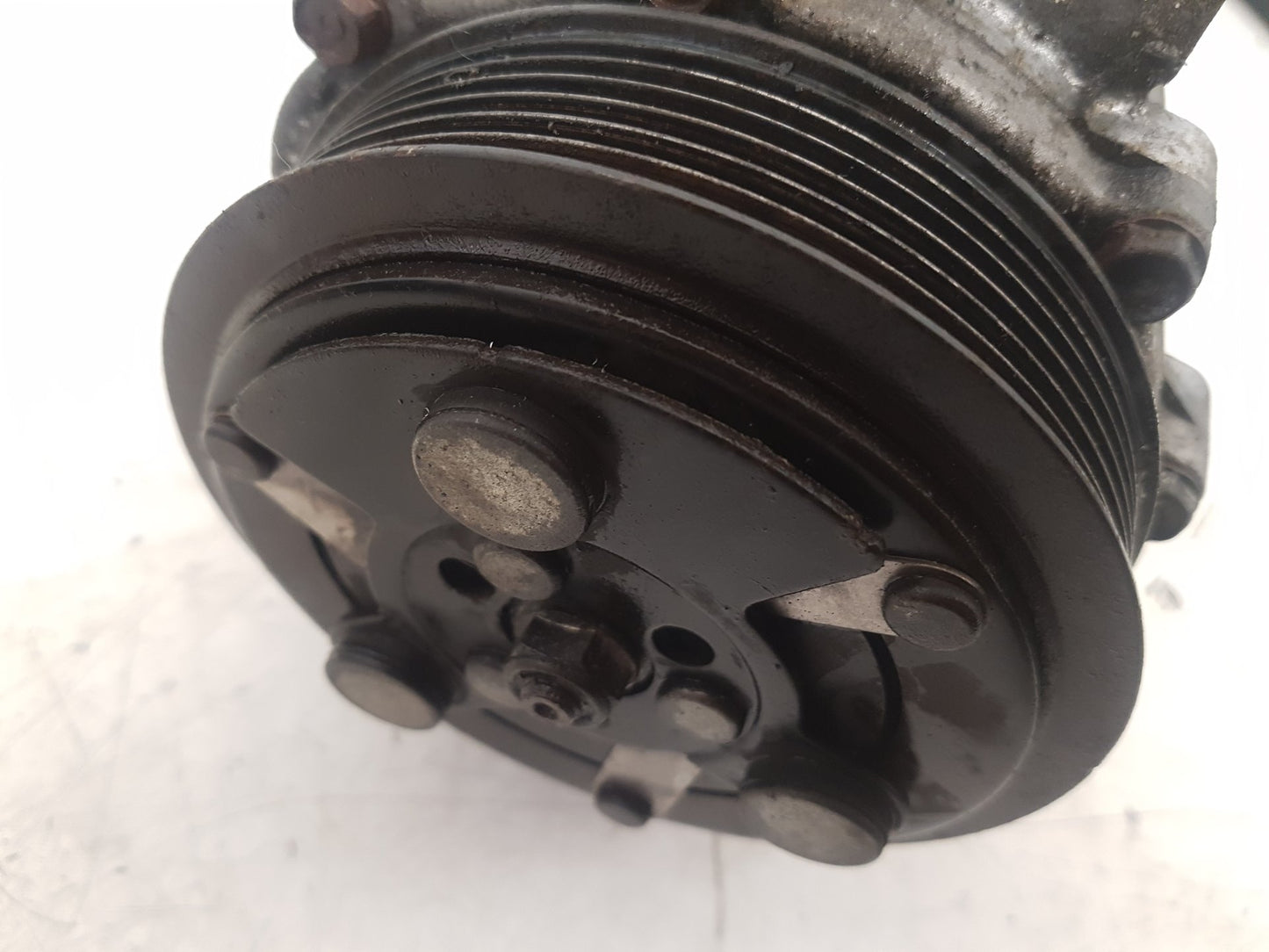2010  9-3 Turbo Edition Tid E4 4 Dohc  Saloon A/C Compressor 12843774