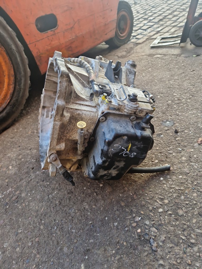 2007 Volvo C70  Convertible Automatic Transmission 30713875