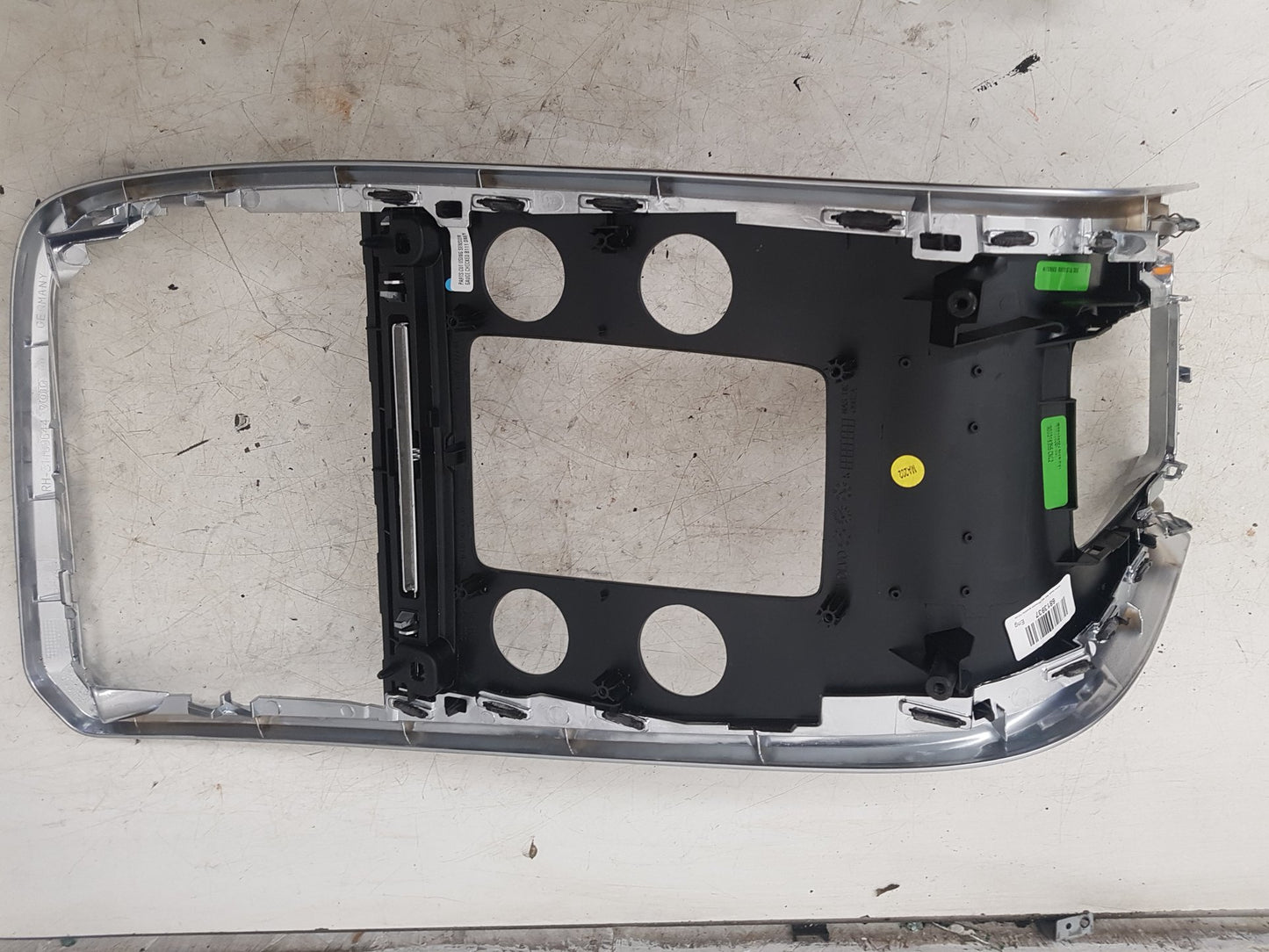 2009 - 2017 Volvo XC60 I 156 Estate CENTRE CONSOLE TRIM SURROUND