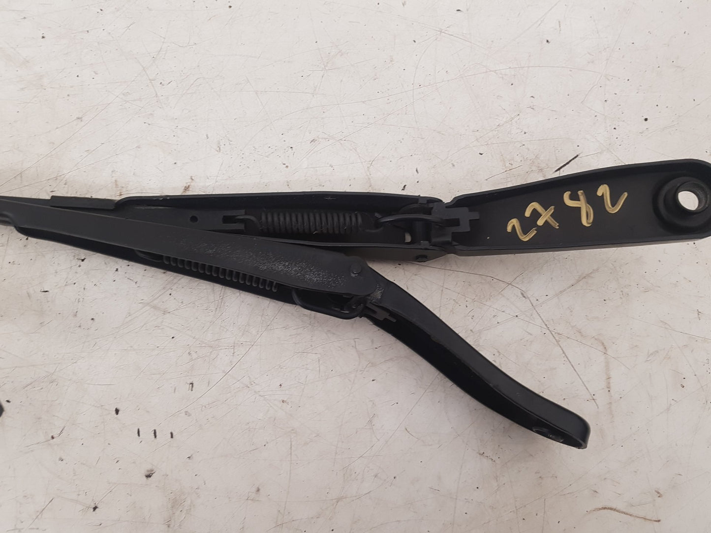2010 - 2017 Volvo XC60  Estate FRONT WIPER ARMS (PAIR) 30753530
