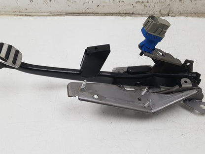 2010 - 2012 Volvo C30  Hatchback Brake Pedal 30776769