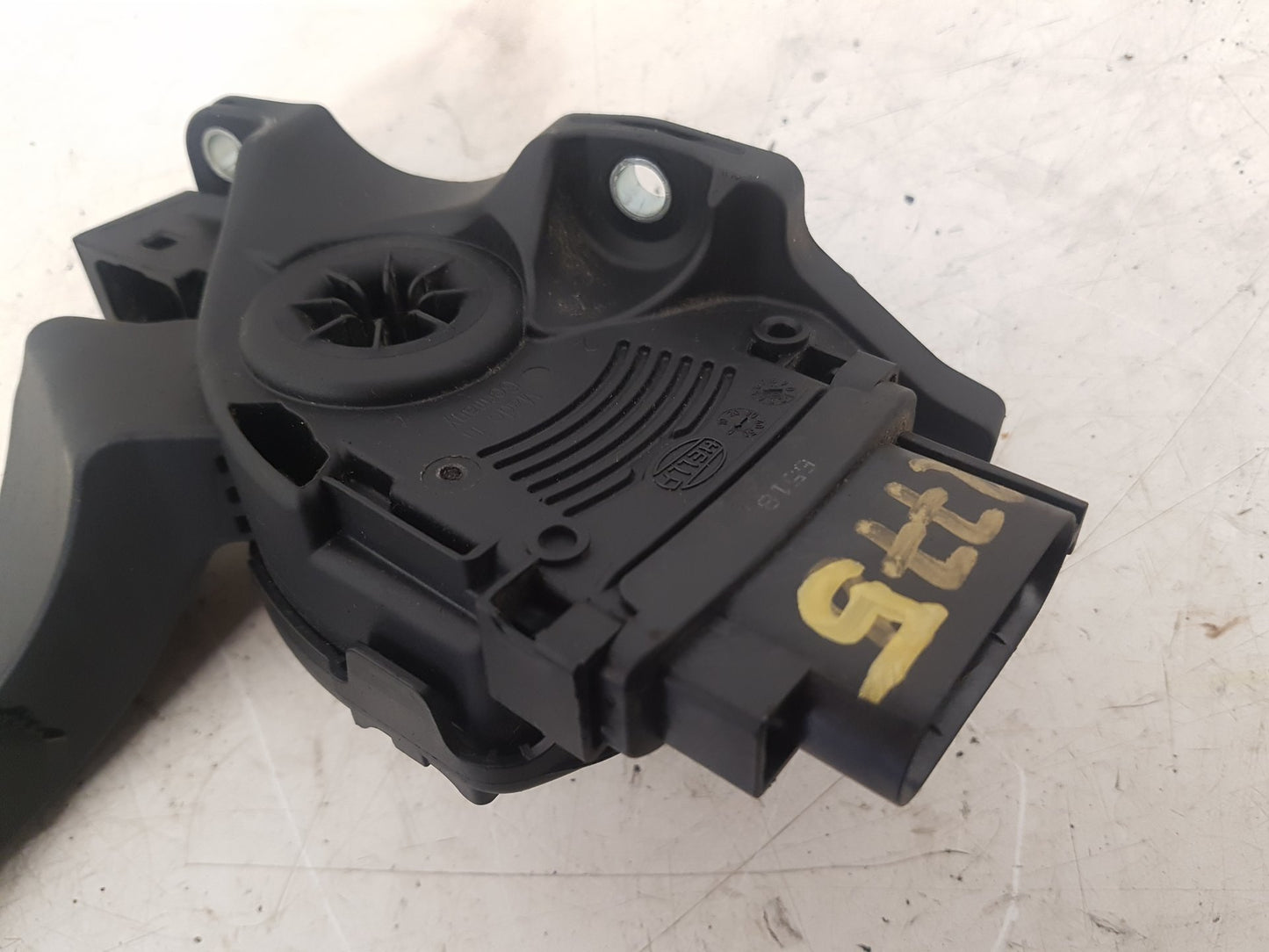 2008 - 2016 Volvo V70  Estate Accelerator Pedal 6G929F836CD. 6G92-9F836-CD
