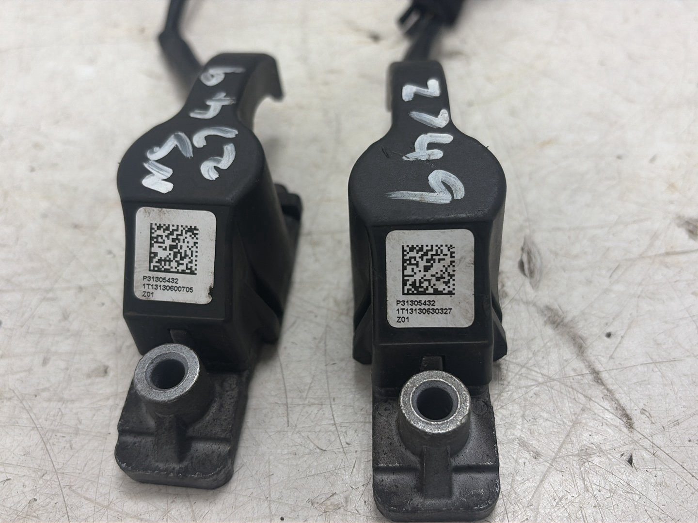 2013 Volvo V40  Hatchback Bonnet Hinge/Strut 31305432