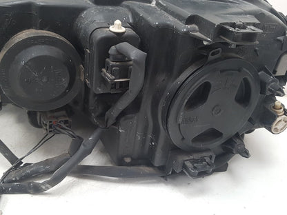 2003 - 2006 Volvo XC90  Estate Right Headlight 30698816